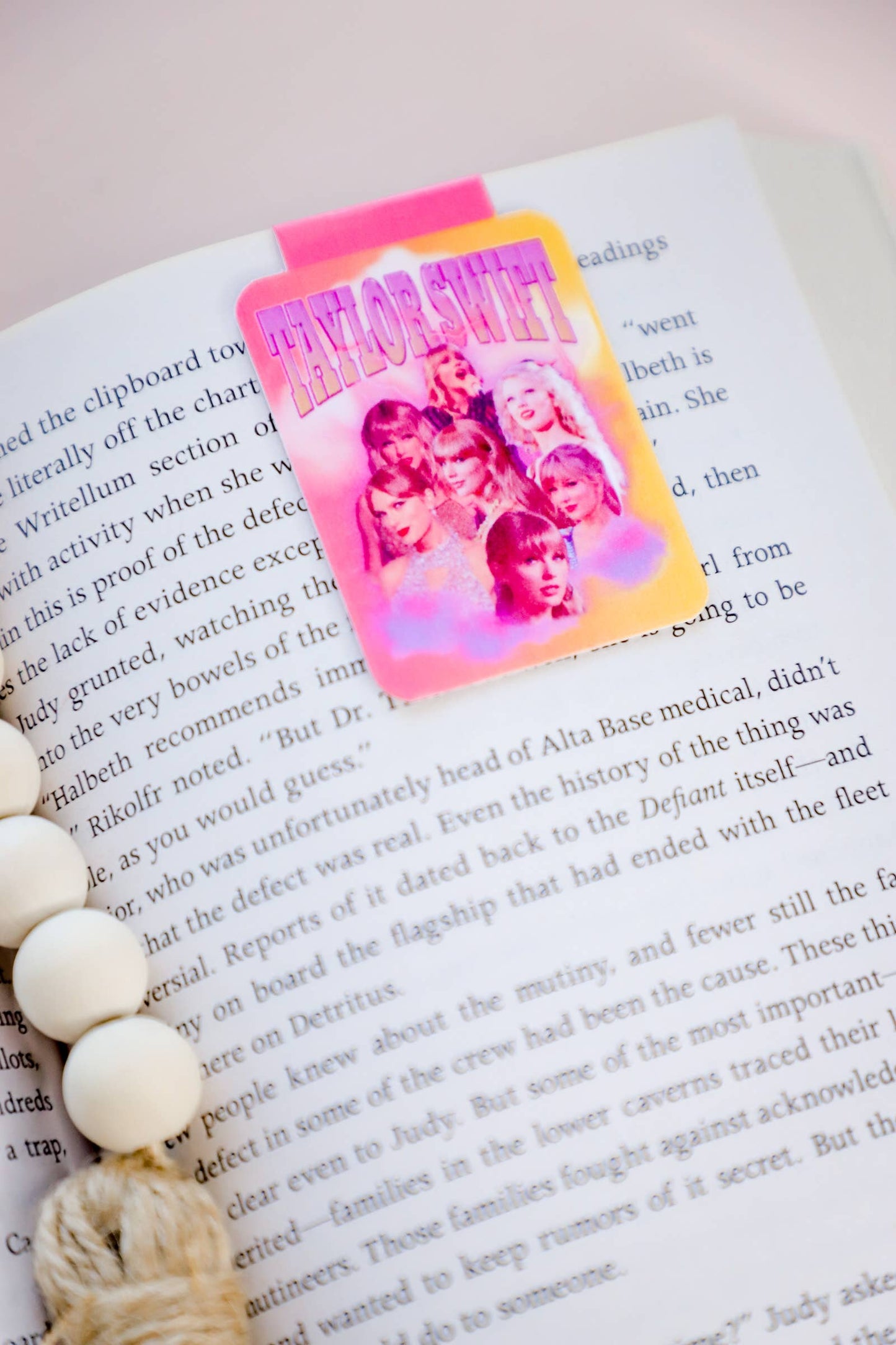 Taylor Swift Magnetic Bookmark